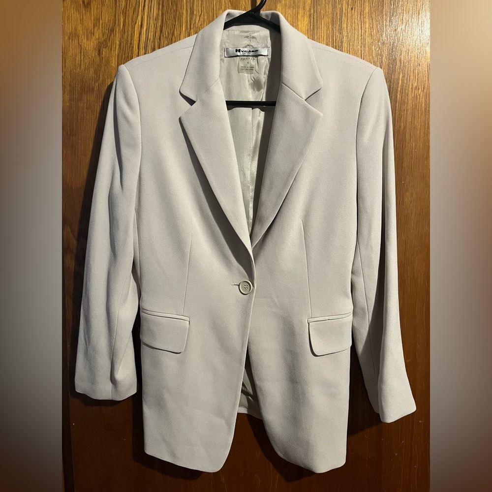 4/$25 Nygard Cream Blazer